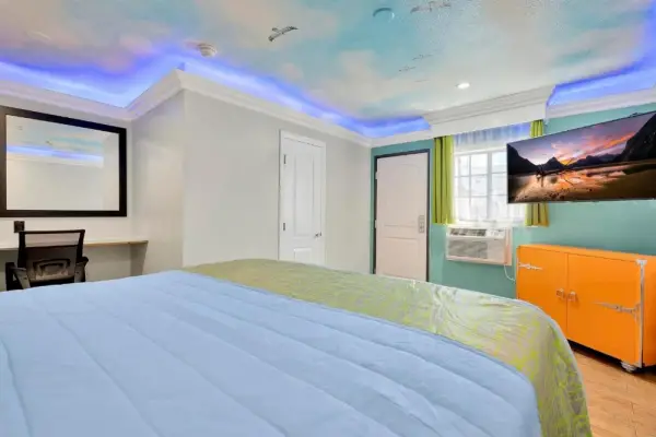 Mid City Inn 4