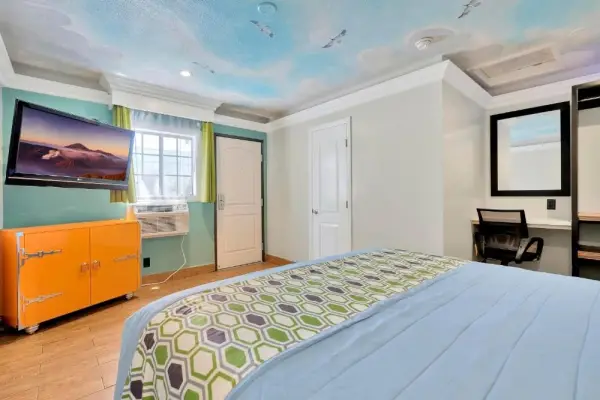 Mid City Inn 6
